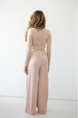 Костюм жіночий